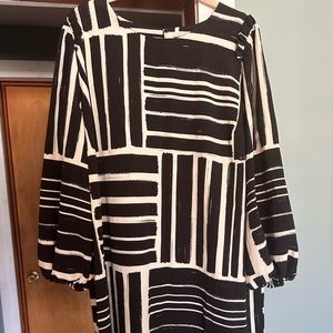 Black and White Geometric Pattern Dress